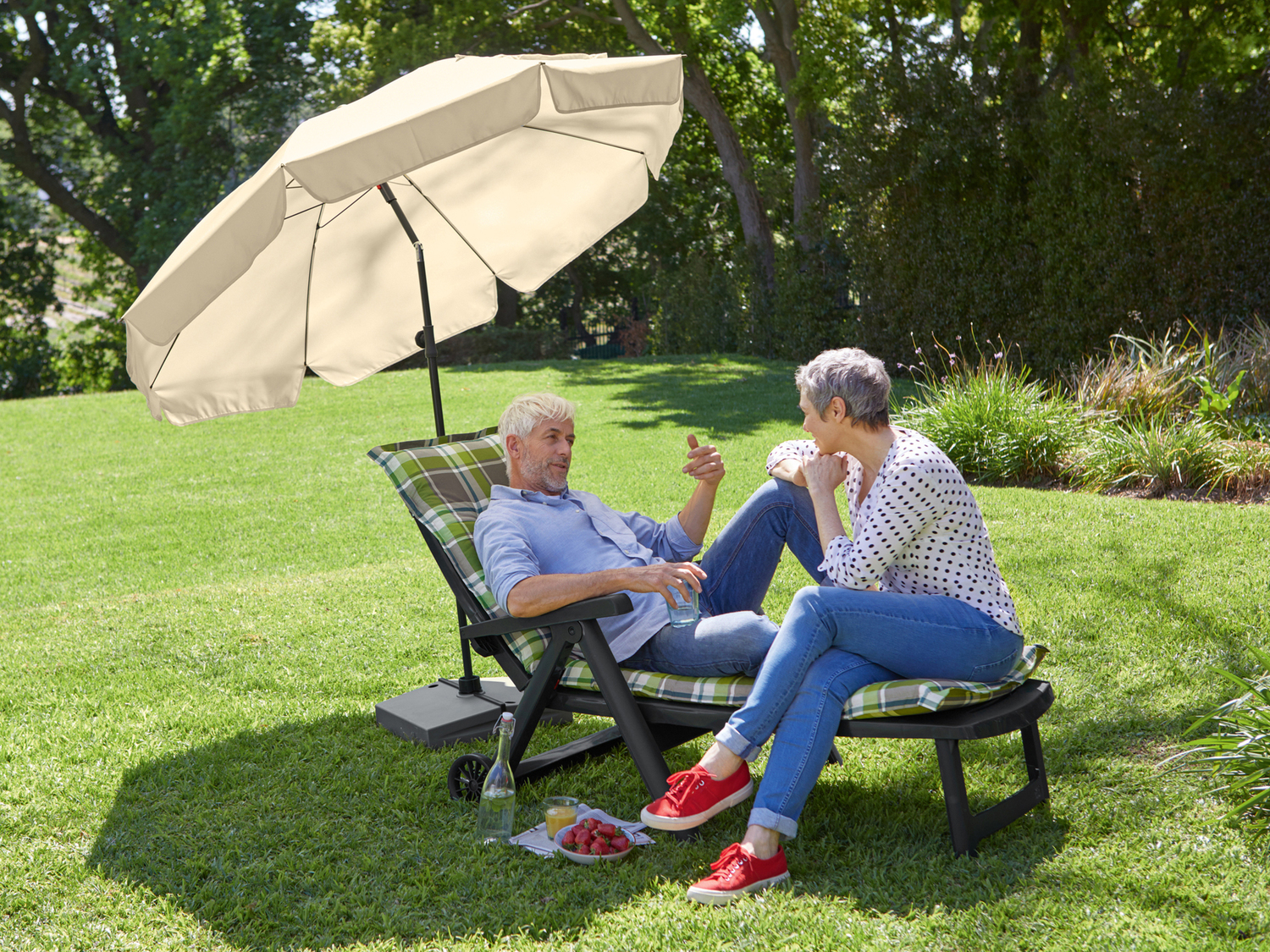 Ombrellone Florabest, prezzo 14.99 €
Ø 180 cm
- Regolabile in altezza da ...