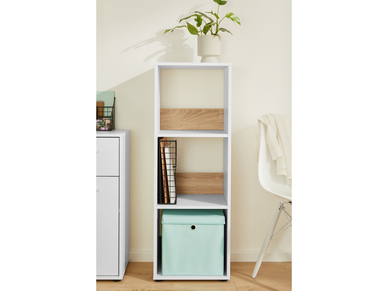 Scaffale con 3 ripiani , prezzo 34.99 EUR
Scaffale con 3 ripiani
- Scomparti ...