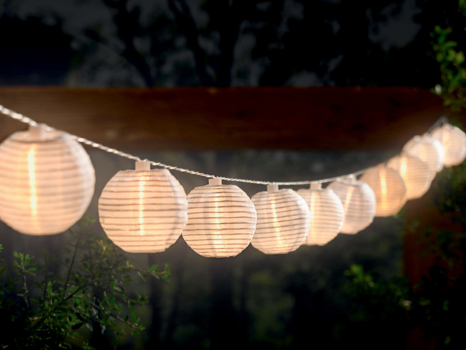 Catena luci decorative LED a energia solare Melinera, prezzo 5.99 €
- 10 LED
- ...