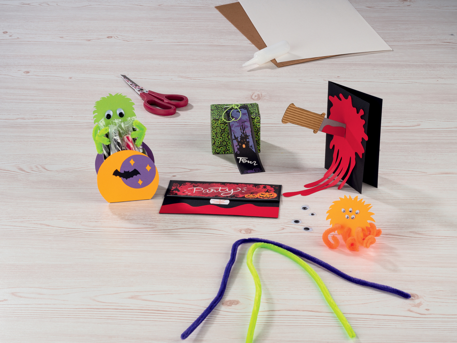 Decorazioni o set bricolage di Halloween Crelando, prezzo 2.99 €
Caratteristiche
...