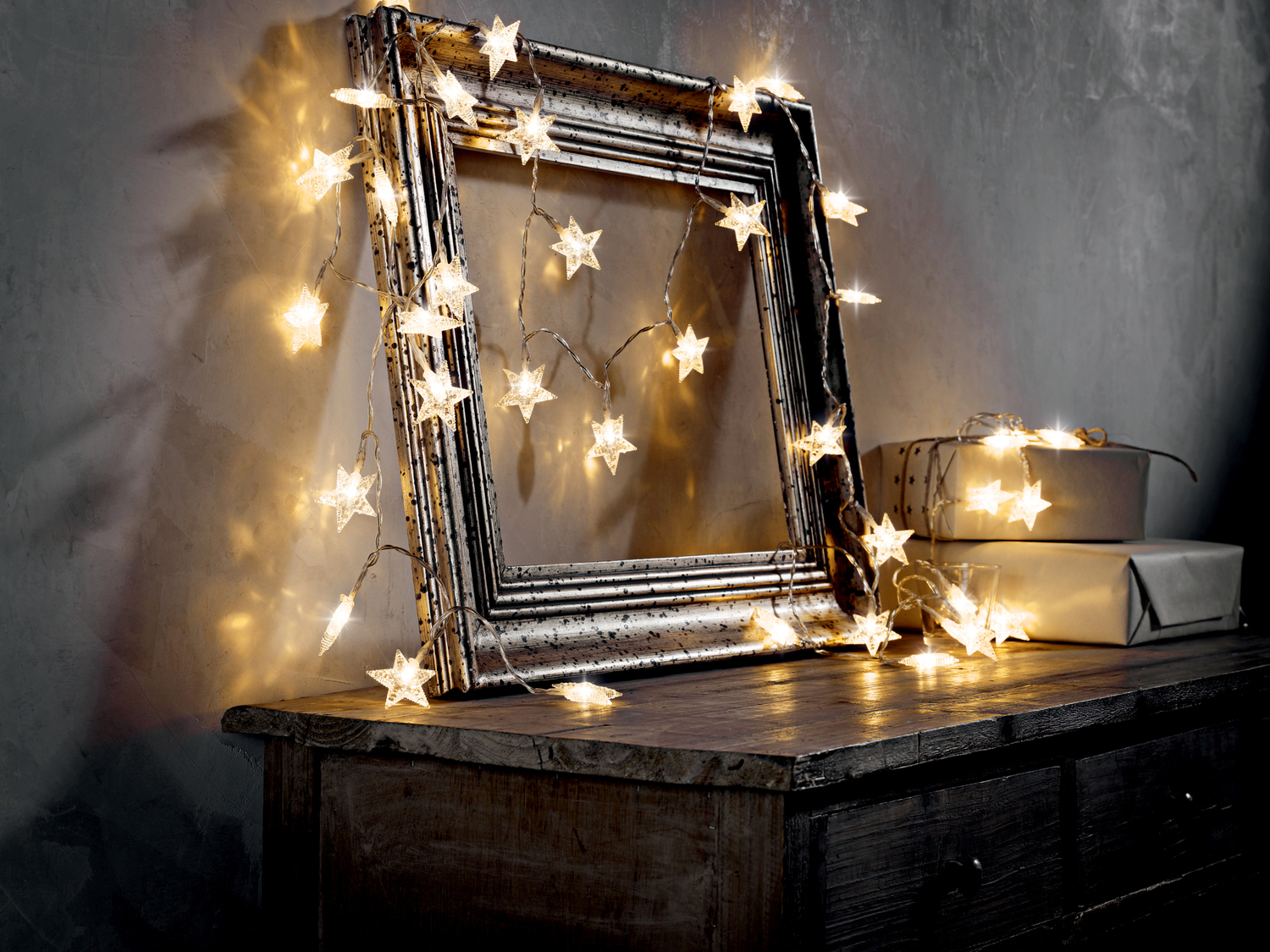 Catena luminosa decorativa Melinera, prezzo 7.99 €
- Per interni ed esterni
- ...