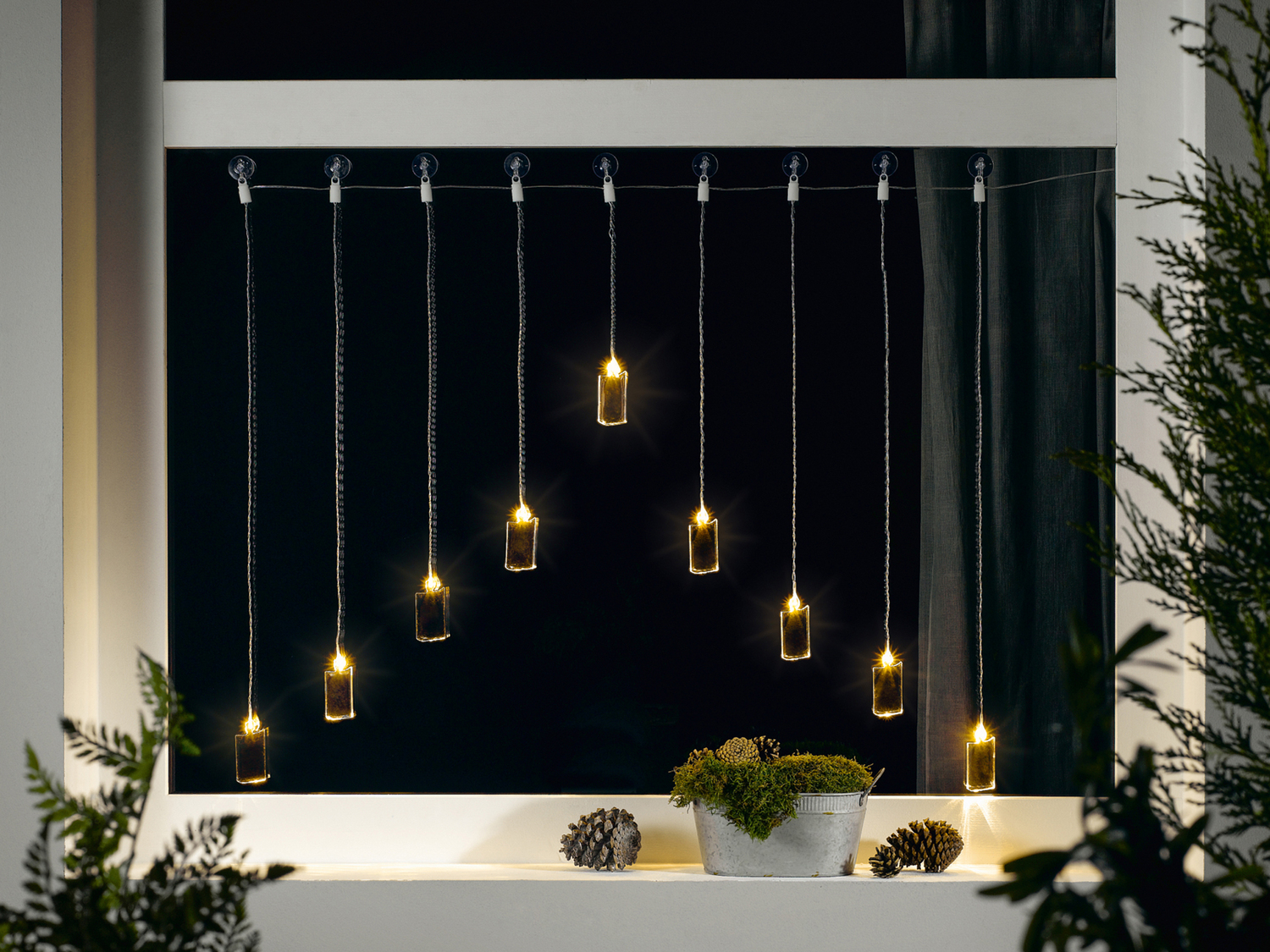 Catena luminosa natalizia Melinera, prezzo 9.99 €
- Per ambienti interni ...