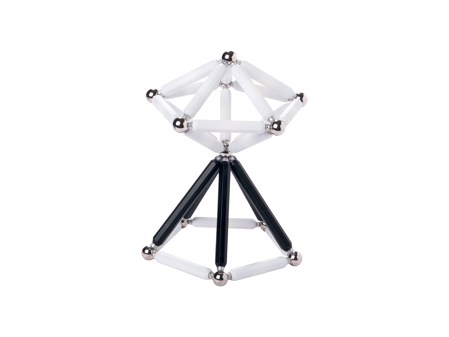 Costruzioni magnetiche Playtive Junior, prezzo 9.99 €
- Stimola la destrezza ...