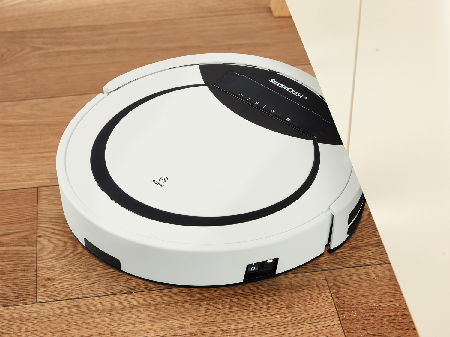 Robot aspirapolvere Silvercrest, prezzo 129.00 €
- 4 modalità di pulizia
- ...