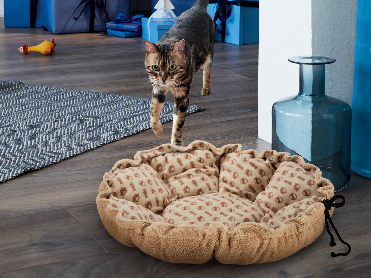 Cuccia o tunnel per gatti Zoofari, prezzo 8.99 €
- Cuccia rettangolare: ...