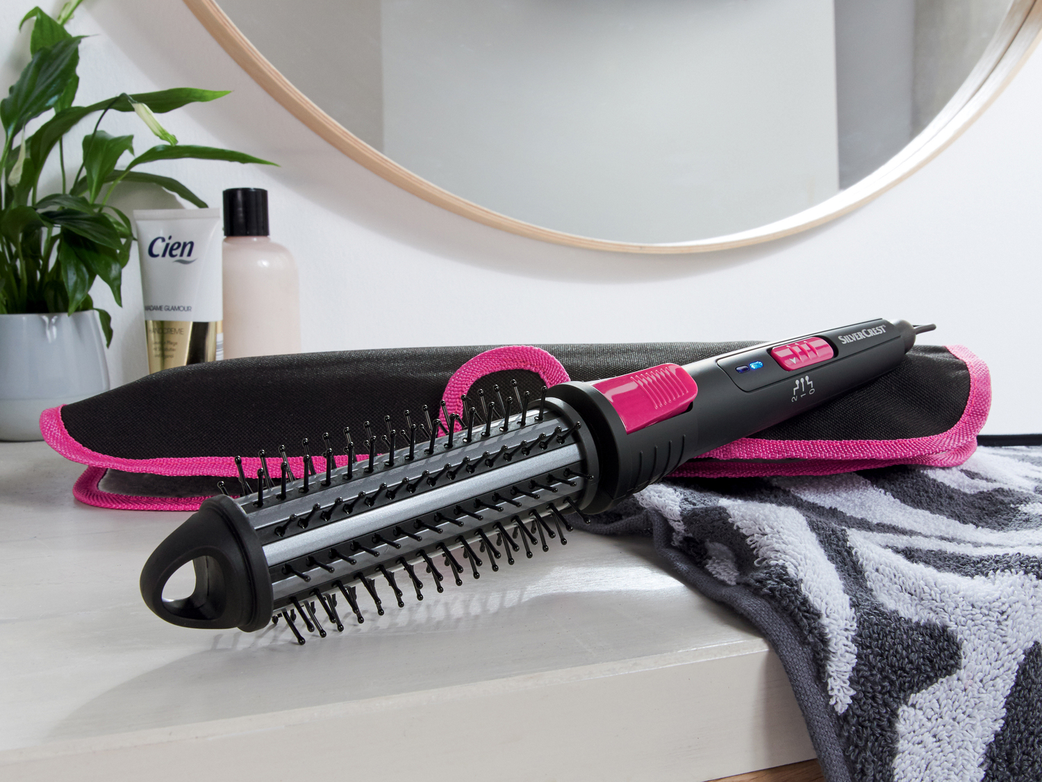 Spazzola modellante Silvercrest Personal Care, prezzo 12.99 €
- Rivestimento ...