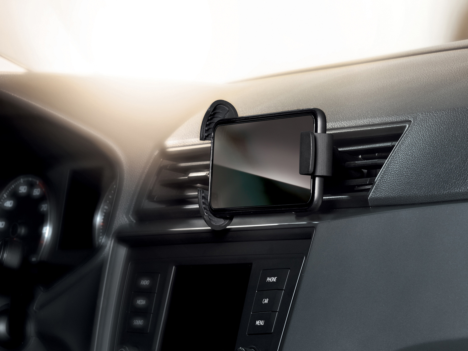 Portacellulare per auto Ultimate Speed, prezzo 4.99 €
- Girevole a 360°
Caratteristiche
- ...