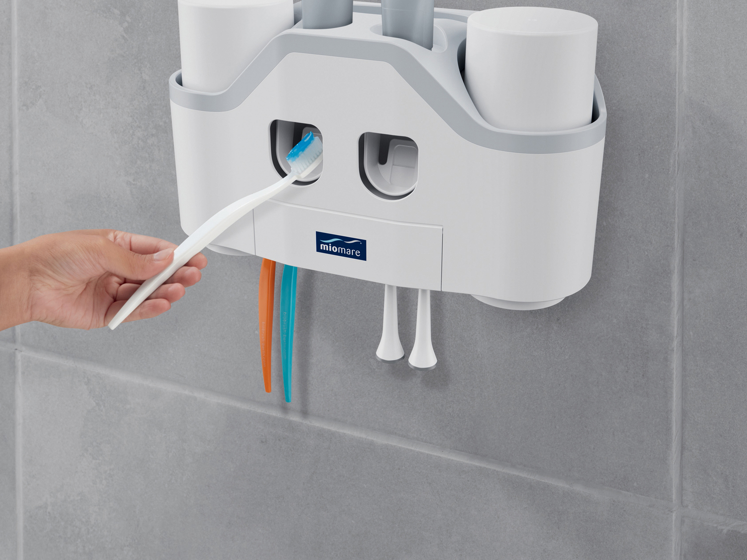 Dispenser per dentifricio Miomare, prezzo 11.99 €
- Contiene fino a 2 ...