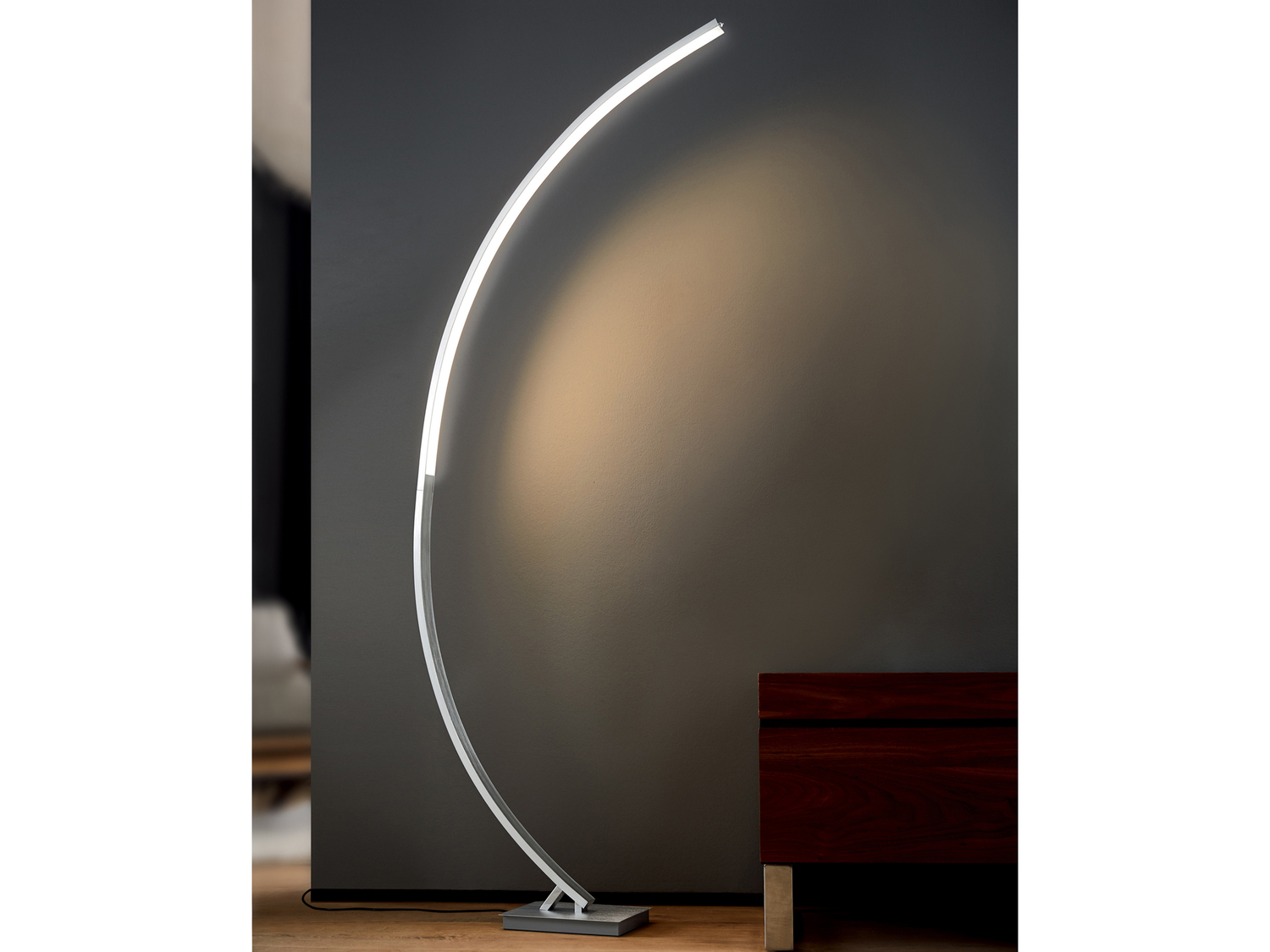 Piantana LED Livarno Lux, prezzo 49.00 €
- Dimmerabile in modo continuo
- ...