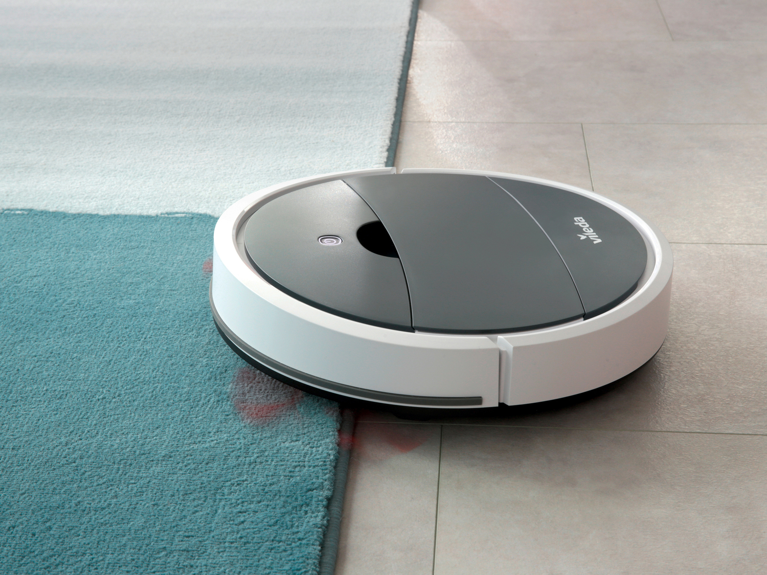 Robot aspirapolvere VR ONE Vileda, prezzo 99.00 €
- Vano raccogli-sporco XL ...