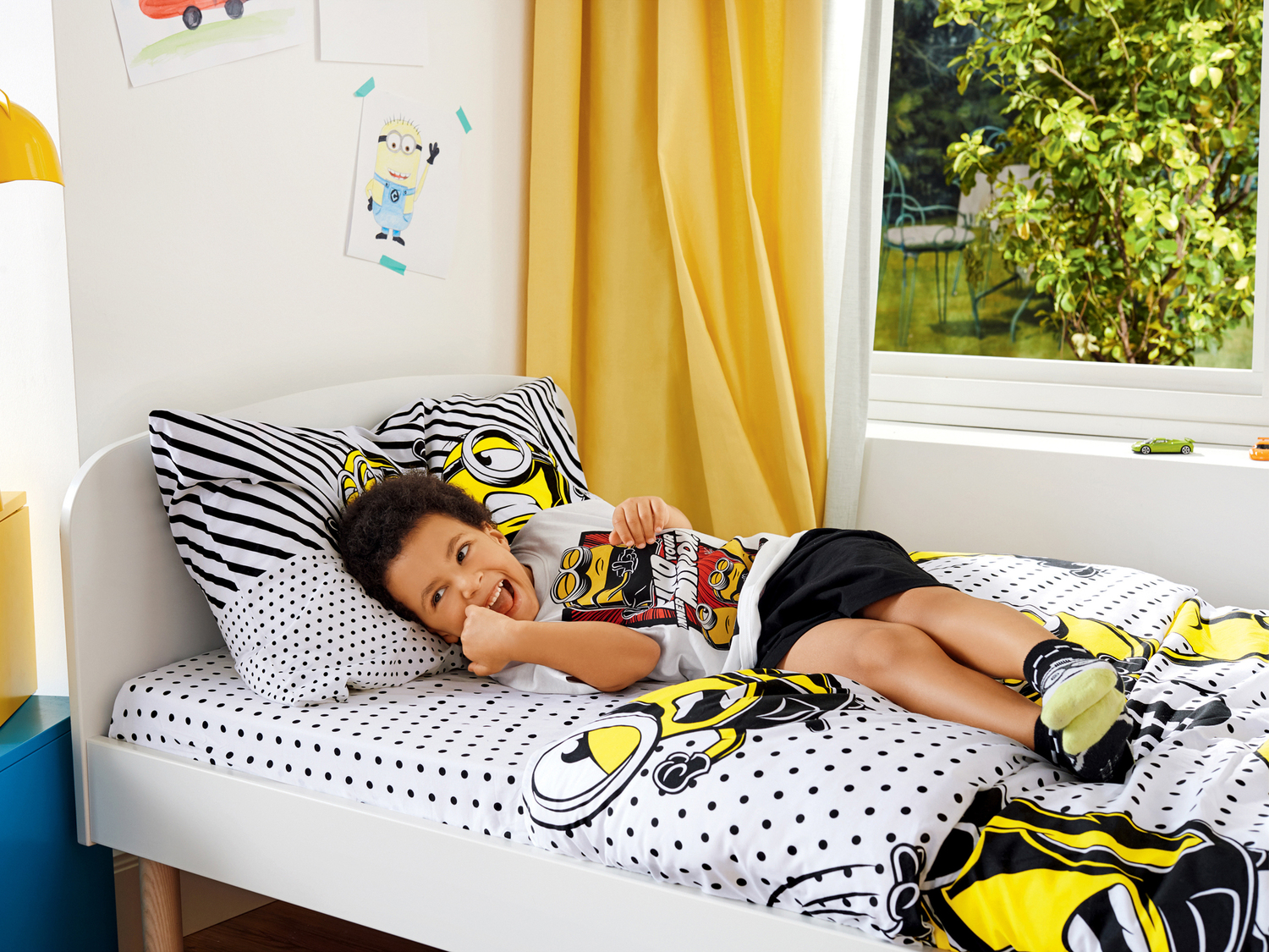 Completo lenzuola singole Minions, prezzo 19.99 €
- Puro cotone
- Federa ...