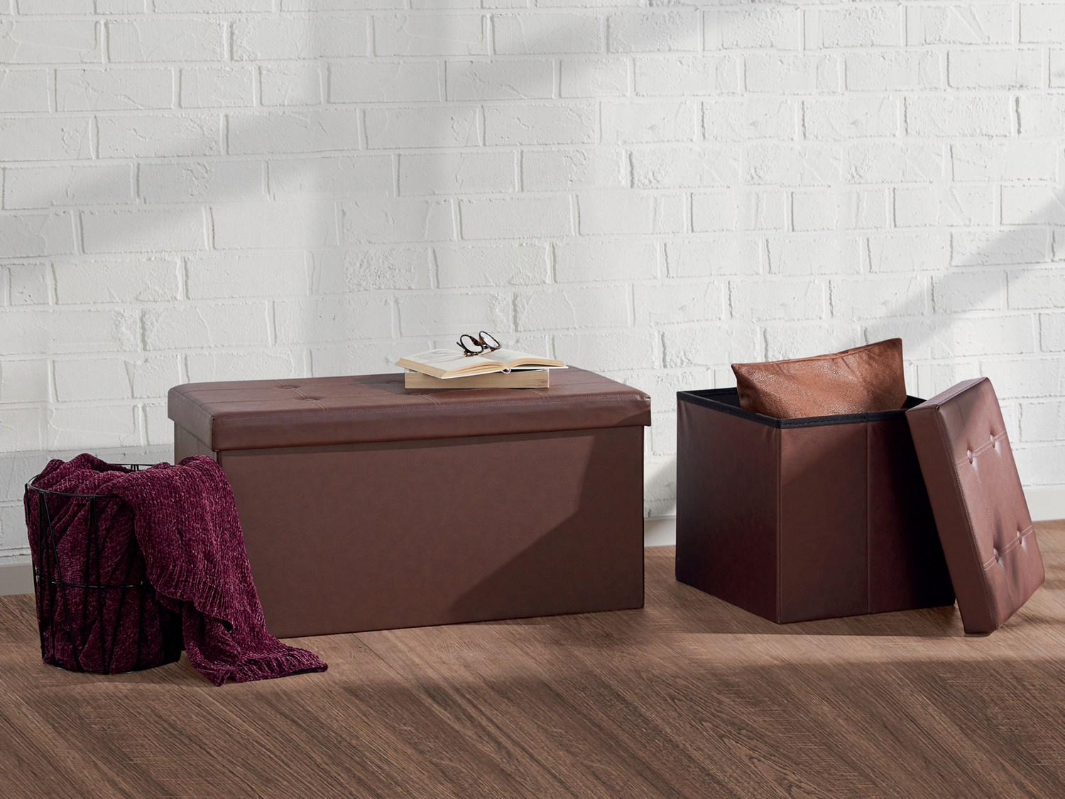 Cassapanca Livarno Living, prezzo 19.99 €
- Seduta in similpelle imbottita ...