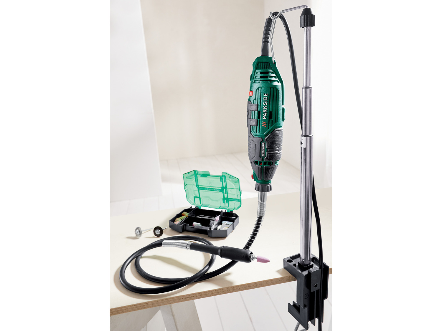 Levigatrice a penna multifunzione Parkside PFBS 160 B2, prezzo 17.99 €
- Motore ...