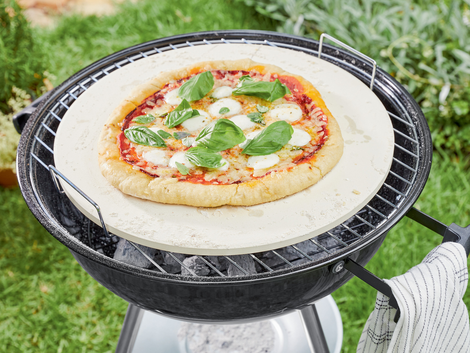 Pietra refrattaria per pizza , prezzo 8.99 €
- Adatta per forni e barbecue ...