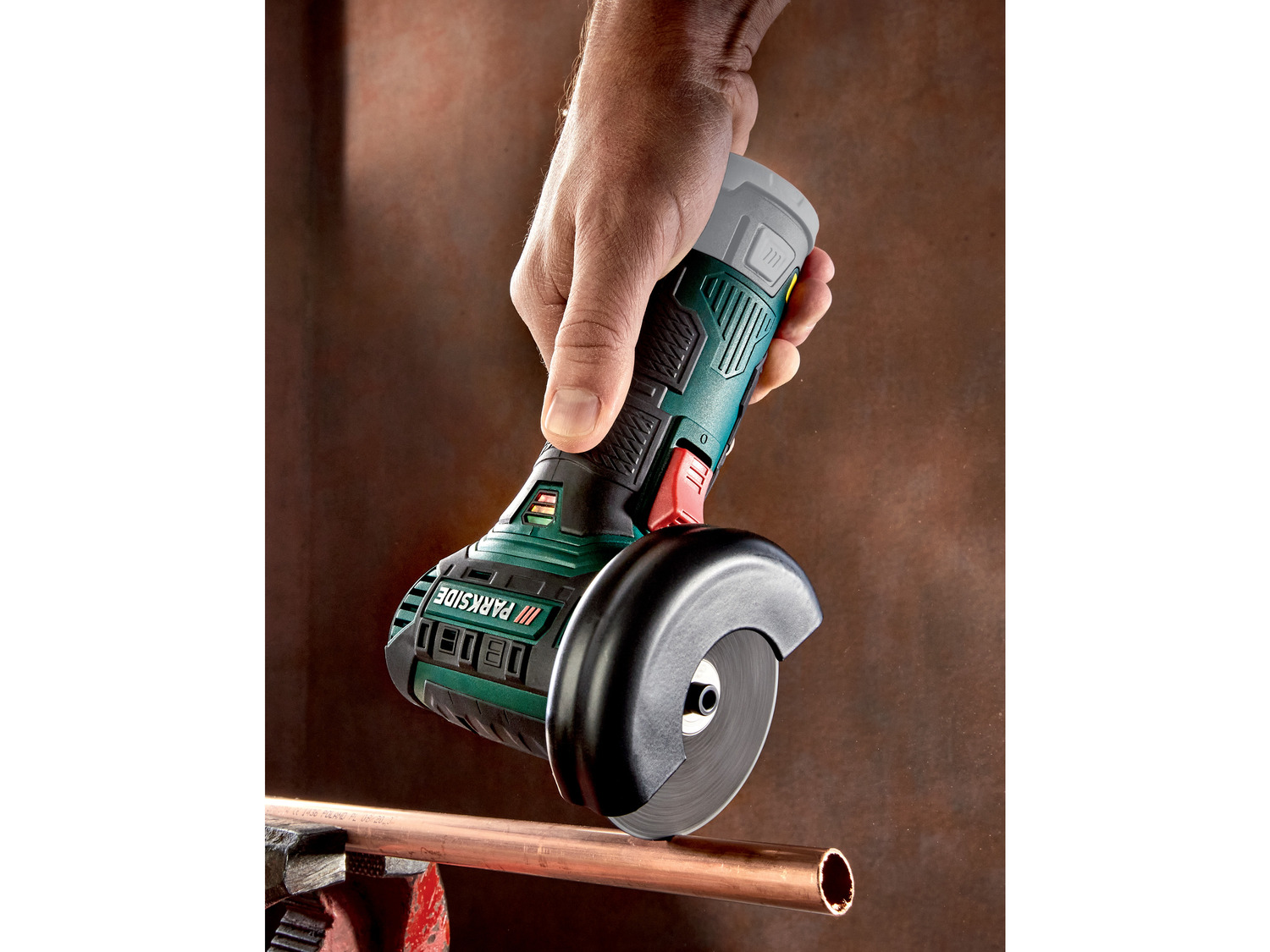 Smerigliatrice angolare ricaricabile Parkside, X12VTeam, prezzo 19.99 €
Parkside ...