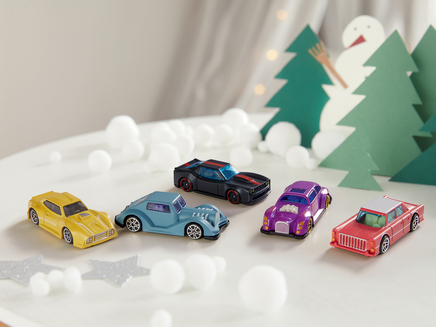 Set macchinine Playtive, prezzo 4.99 €
5 pezzi
- Età: 3+
Caratteristiche
- ...