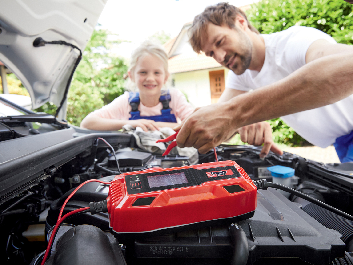 Caricabatterie per auto e moto Parkside, prezzo 14.99 €
- 4 programmi per adattare ...