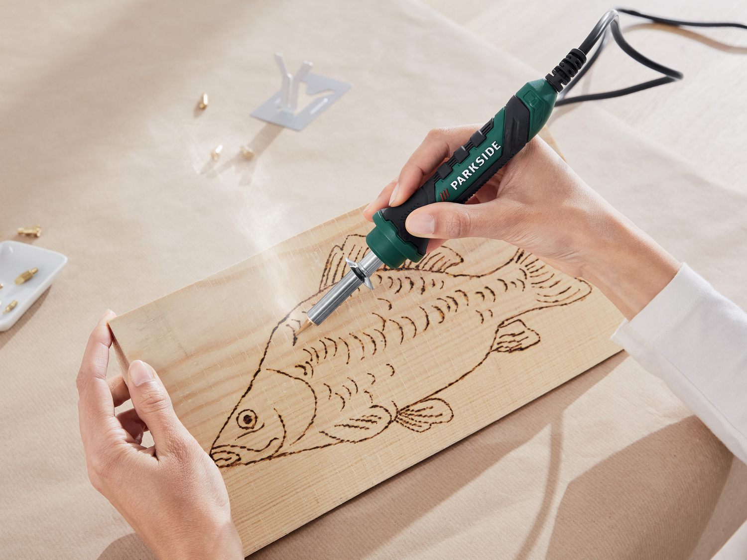 Pirografo 30 W Parkside, prezzo 9.99 €
16 pezzi
- Per scritte decorative e ...