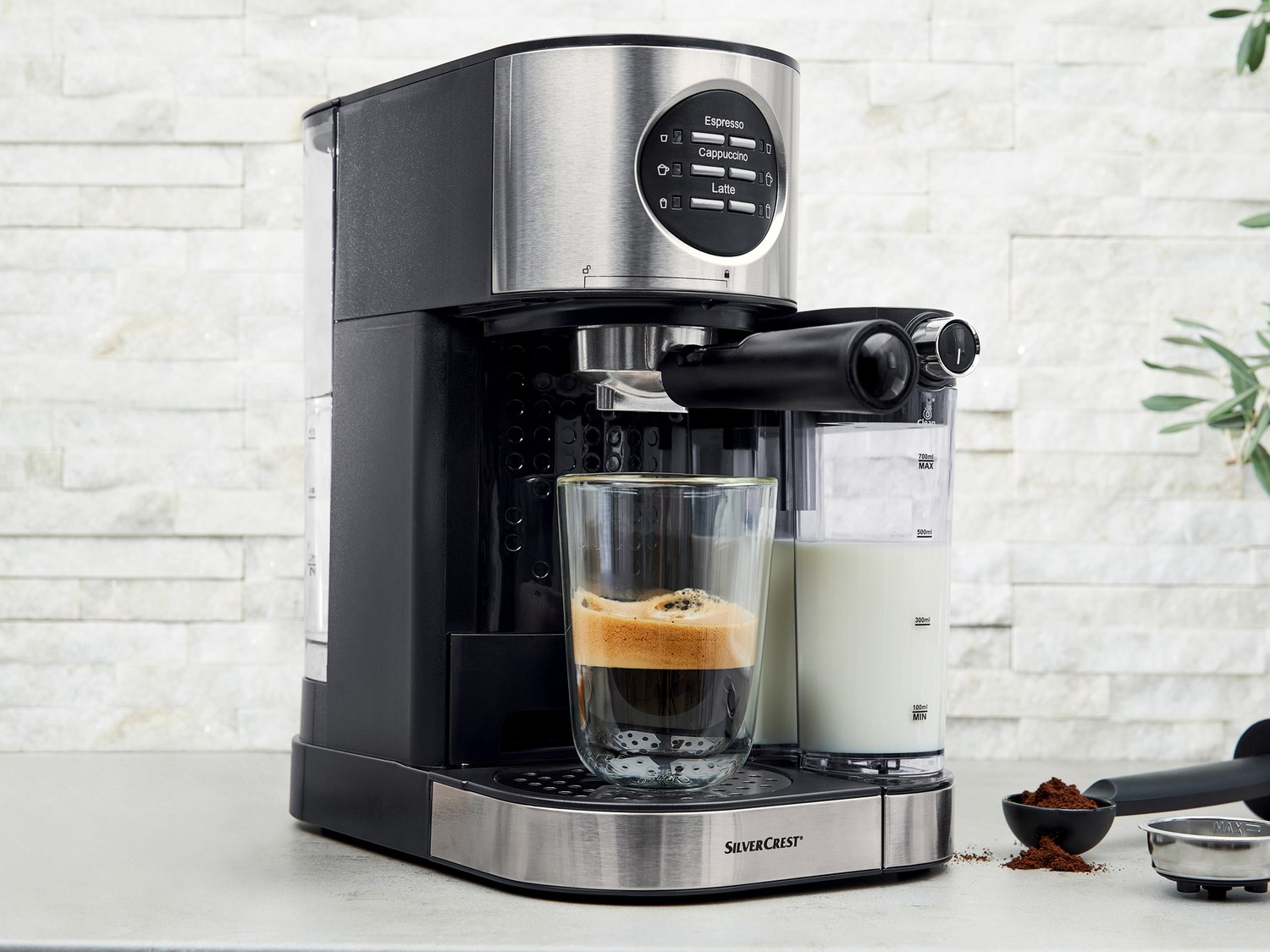 Macchina per caffè espresso con montalatte Silvercrest Kitchen Tools, prezzo 119.00 ...