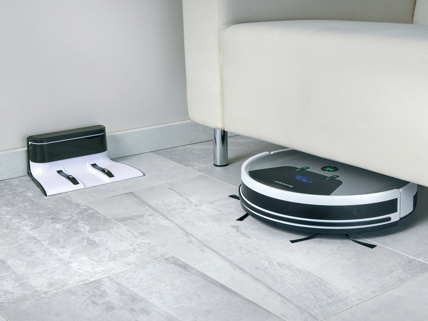 Robot aspirapolvere Silvercrest, prezzo 149.00 €
Compatibile con l’app ...