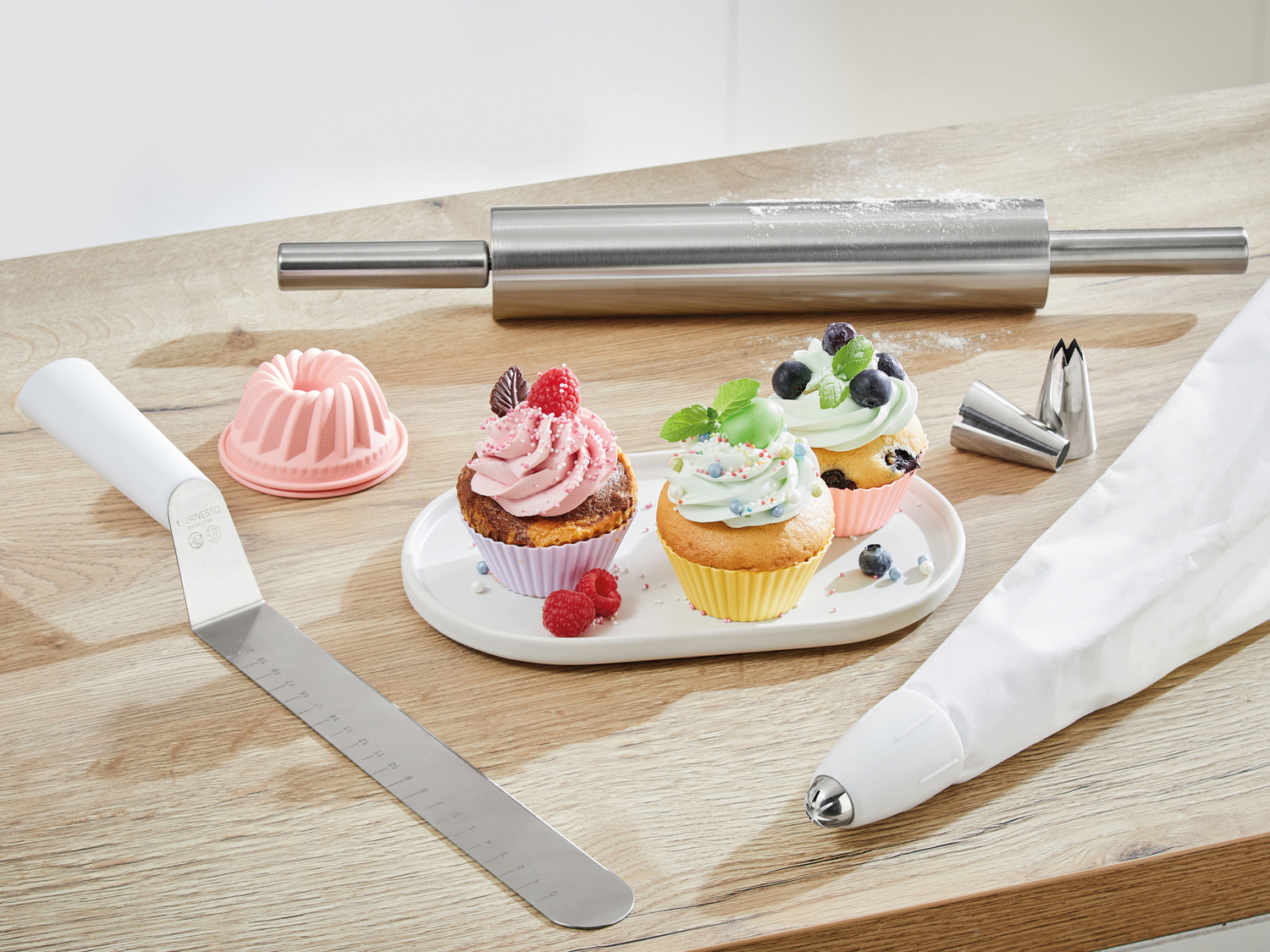 Accessori per pasticceria Ernesto, prezzo 4.99 €
- Set sac à ...