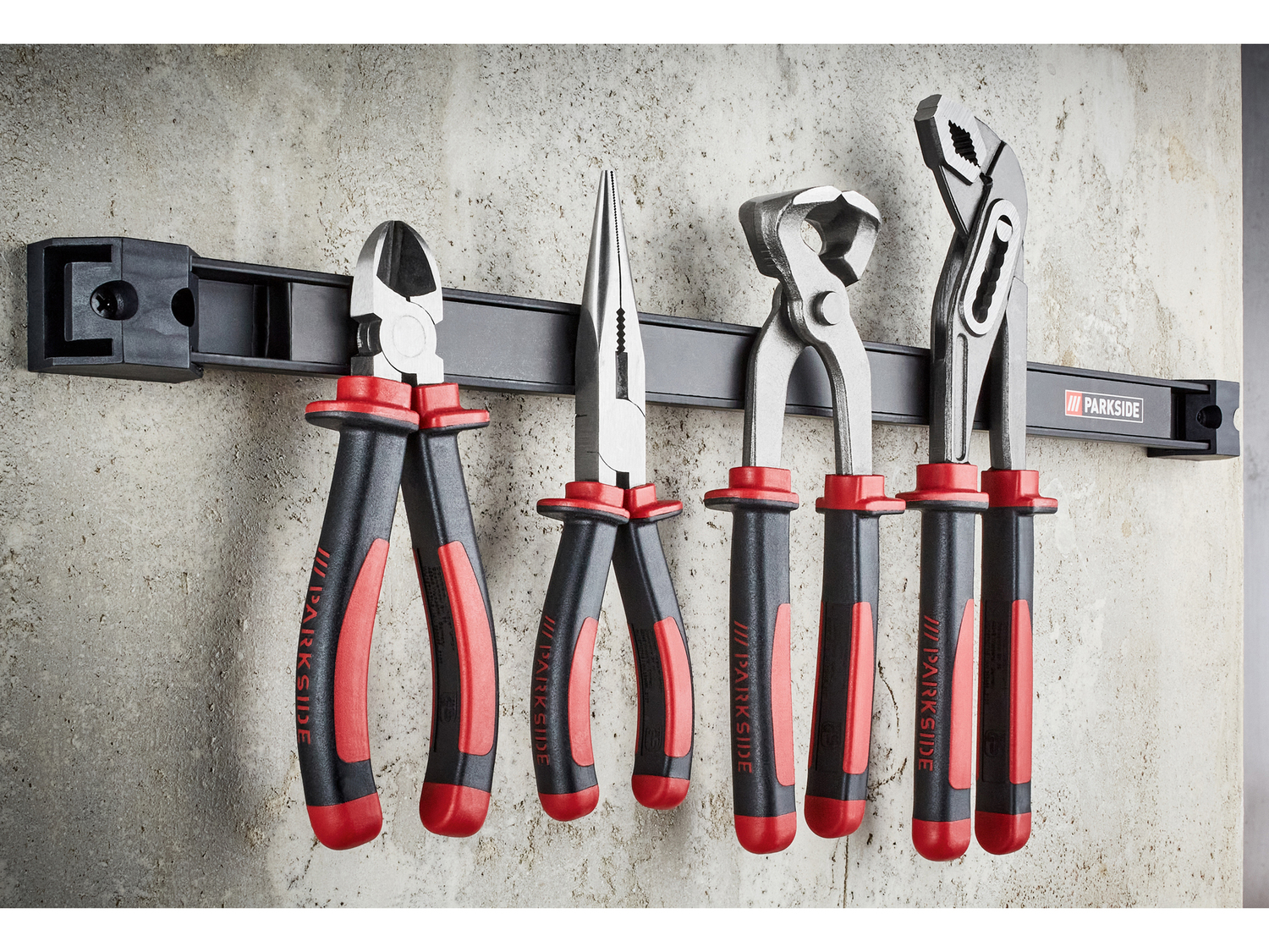 Barra o supporto magnetico portautensili Parkside, prezzo 4.99 €
- Materiale ...