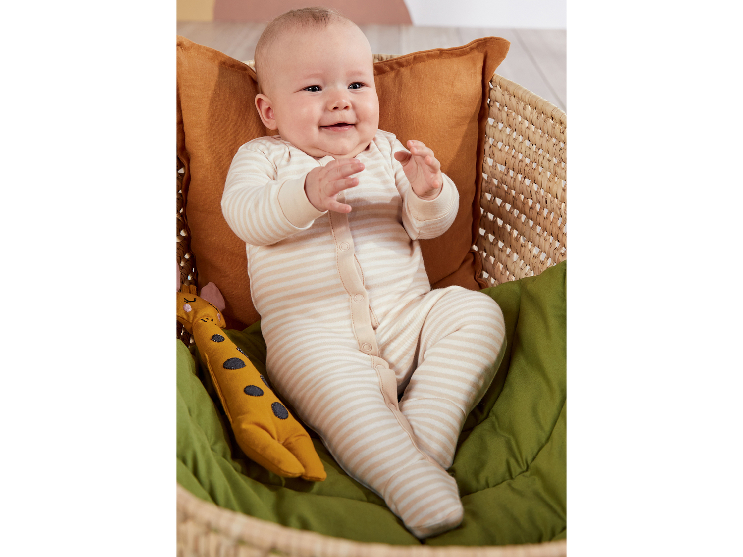 Pigiama intero da neonata Lupilu-new, prezzo 3.99 &#8364; 
Misure: 2-24 mesi ...