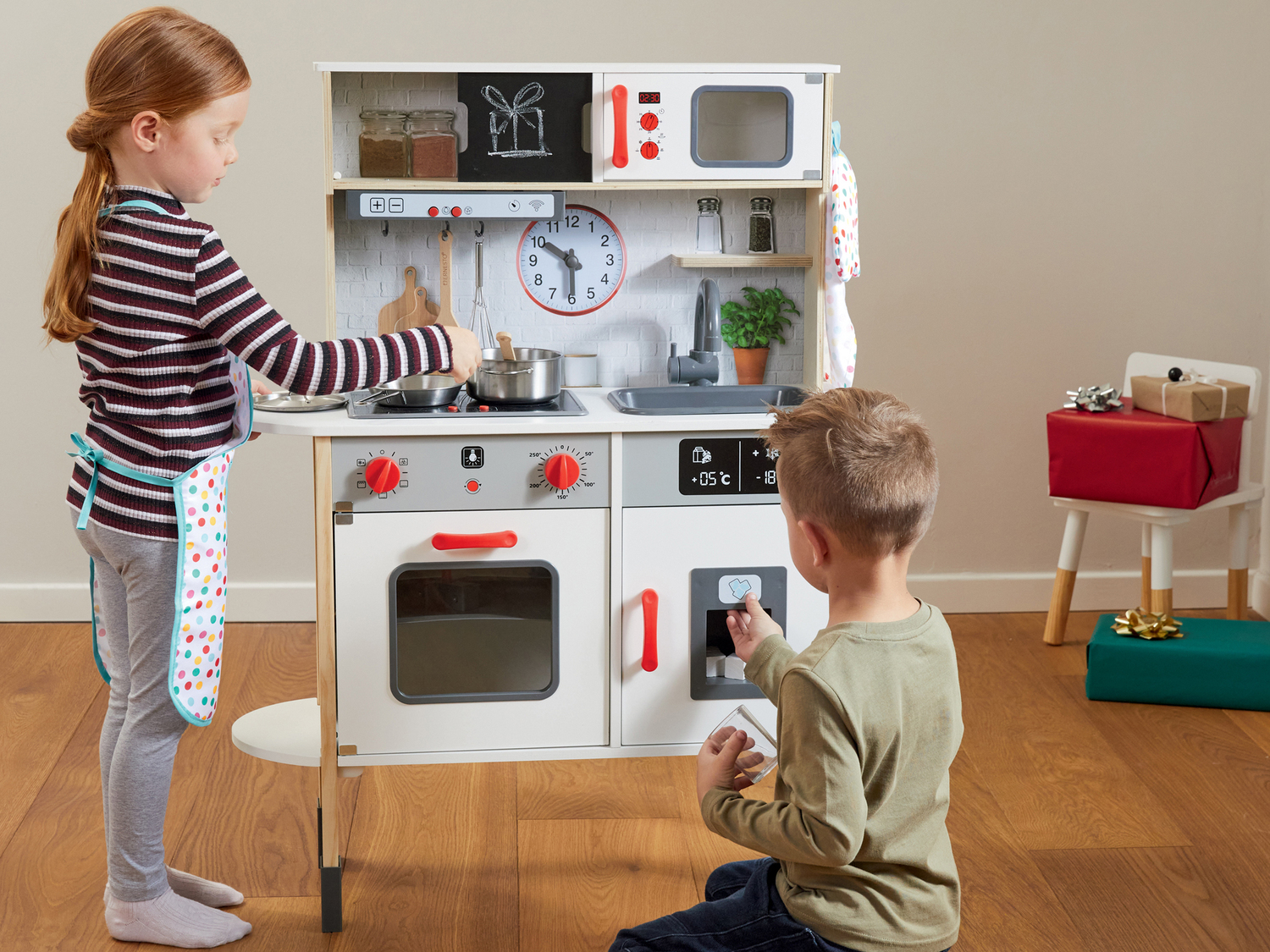 Cucina per bambini Playtive, prezzo 69.00 €
- Età: 3+
- Struttura ...