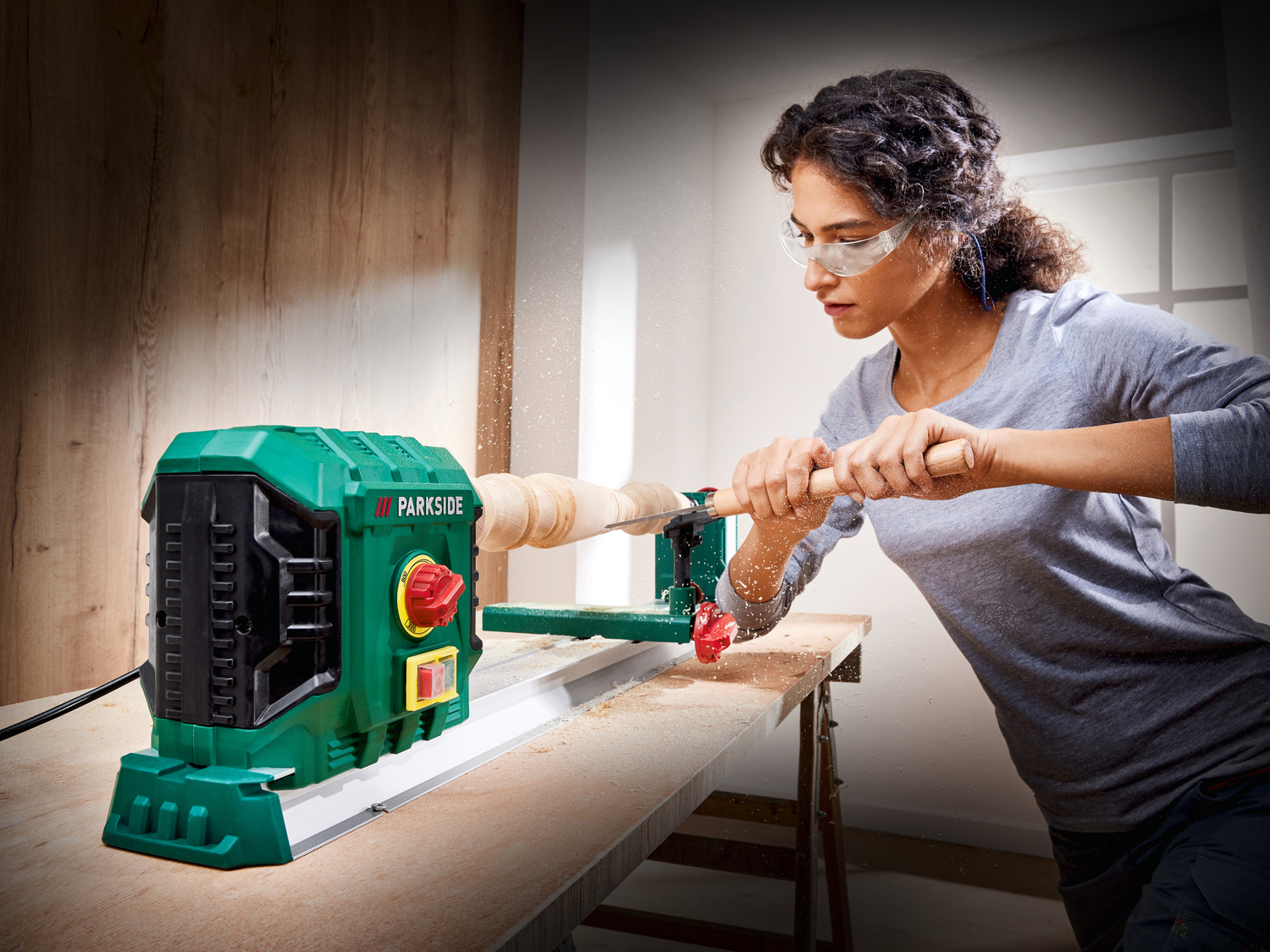 Tornio per legno Parkside, prezzo 119.00 &#8364; 
- Binario di scorrimento adatto ...