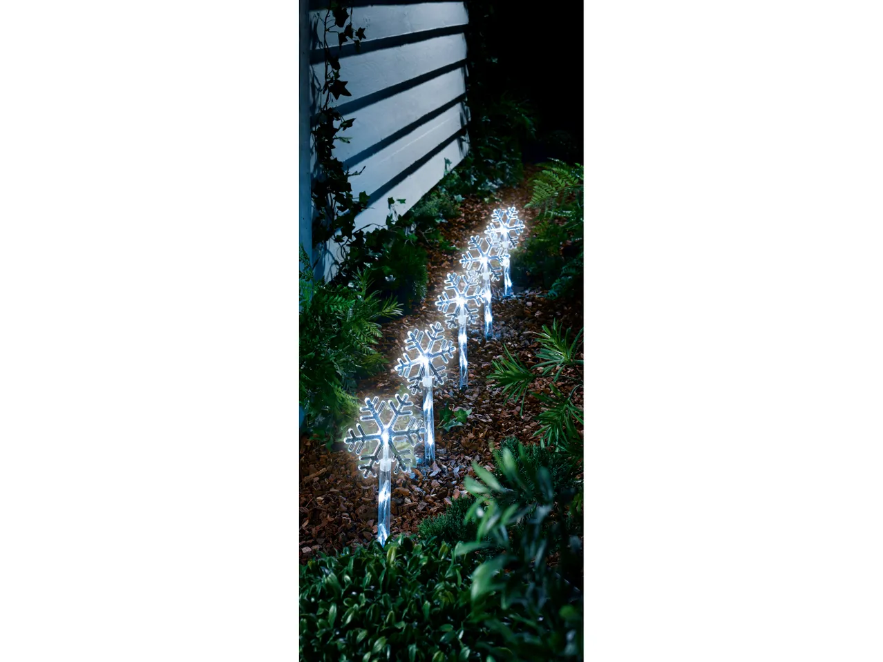 Luci LED decorative con picchetto , prezzo 5.99 EUR
Luci LED decorative con picchetto ...