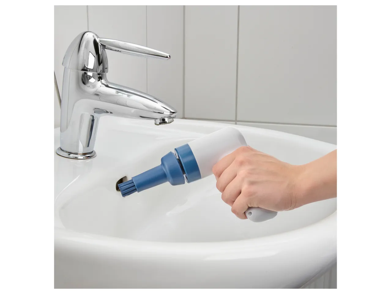 Spazzola elettrica per pulizia , prezzo 19.99 EUR
Spazzola elettrica per pulizia ...