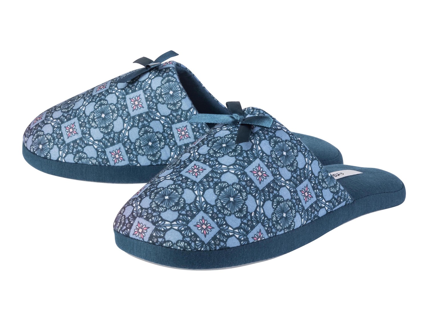 Pantofole da donna Esmara, prezzo 4.99 €
Misure: 36-41