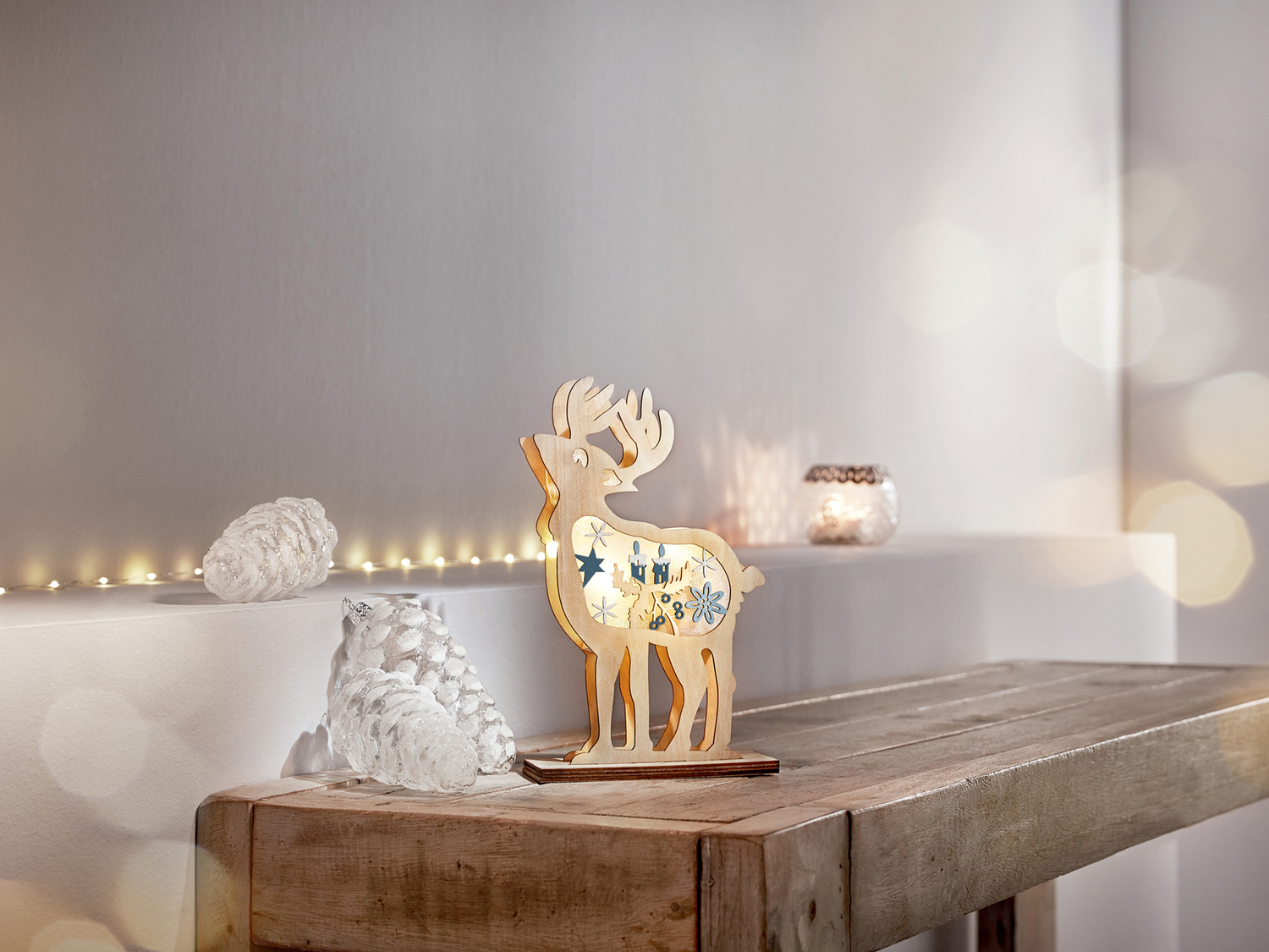 Decorazioni natalizie in legno con LED Melinera, le prix 6.99 €
- Funzionamento ...