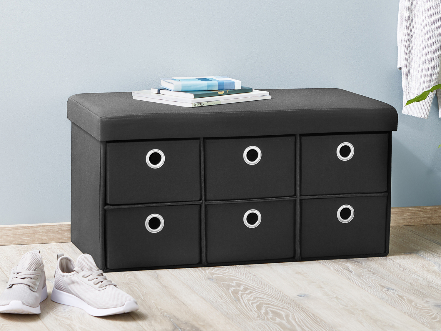 Cassapanca con 6 cassetti Livarno Living, prezzo 39.99 €
- Con seduta ...