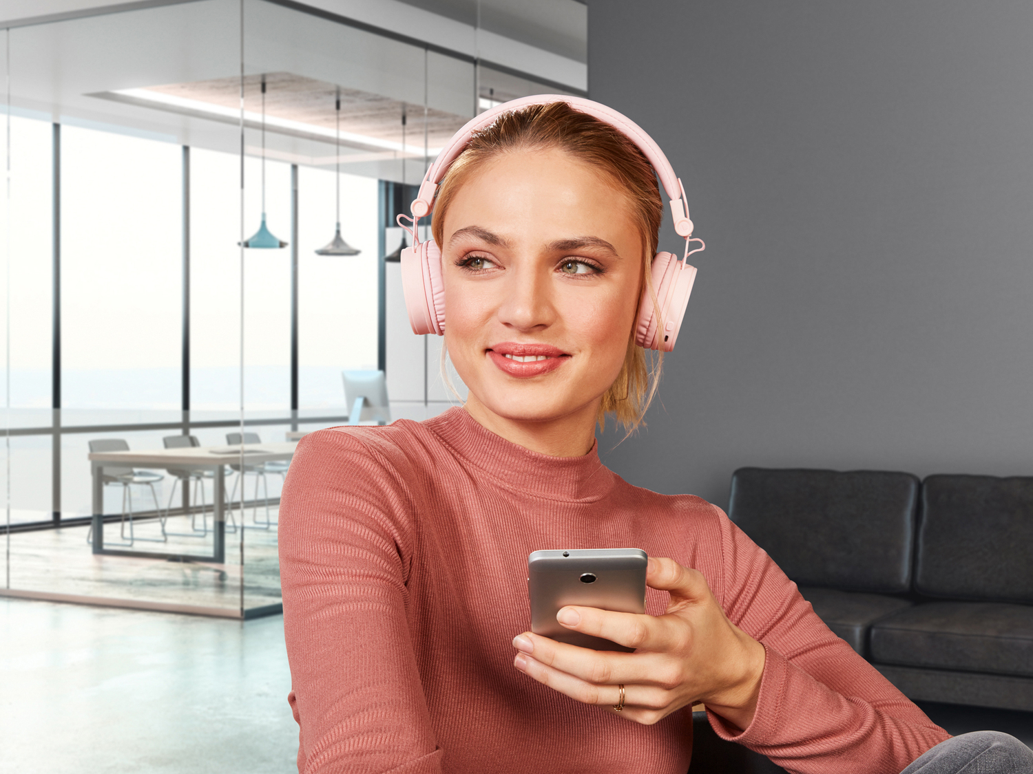 Cuffie stereo Bluetooth Silvercrest, prezzo 17.99 €
- Funzione vivavoce e microfono ...