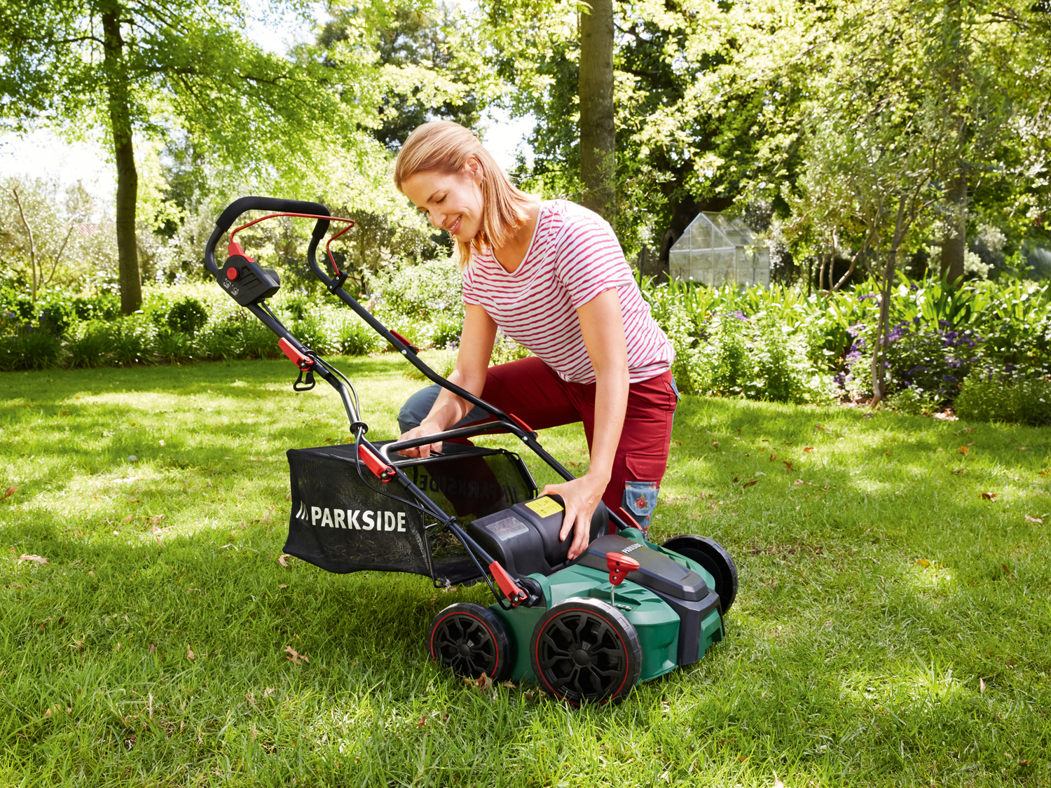 Scarificatore e arieggiatore elettrico Parkside, prezzo 79.00 € 
- Regolazione ...