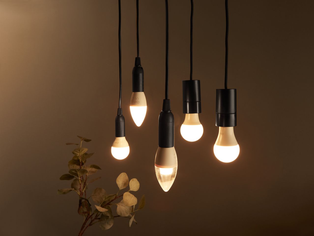 Lampadina LED , prezzo 3.49 EUR
Lampadina LED 2 o 3 pezzi
- 2700 K
- Bianco caldo
A ...