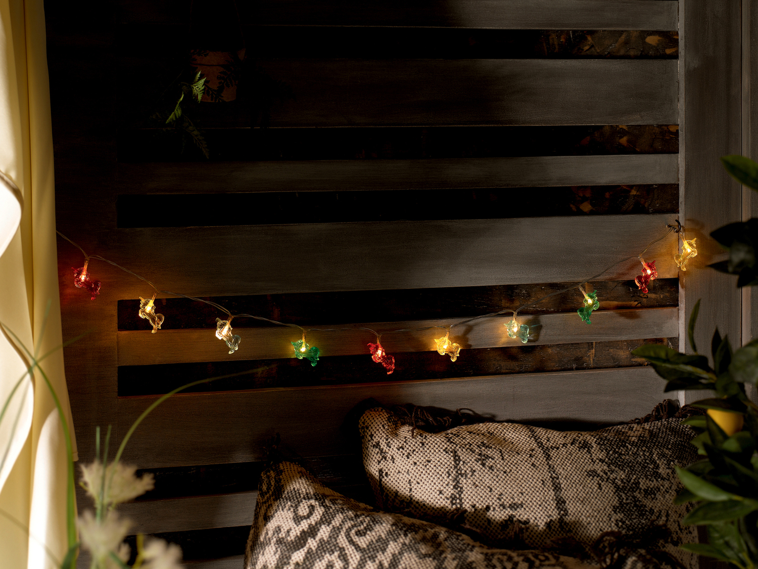 Catena luminosa LED Melinera, prezzo 5.99 €
- Per ambienti interni ed ...