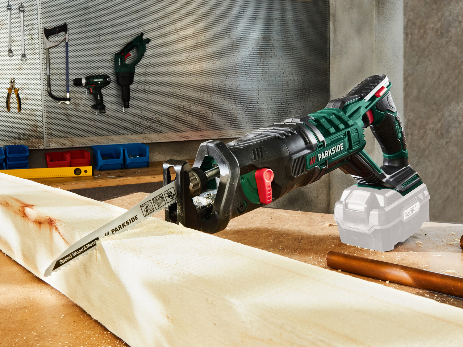 Seghetto ricaricabile Parkside, X20VTeam, prezzo 34.99 €
- Per tagliare legno, ...