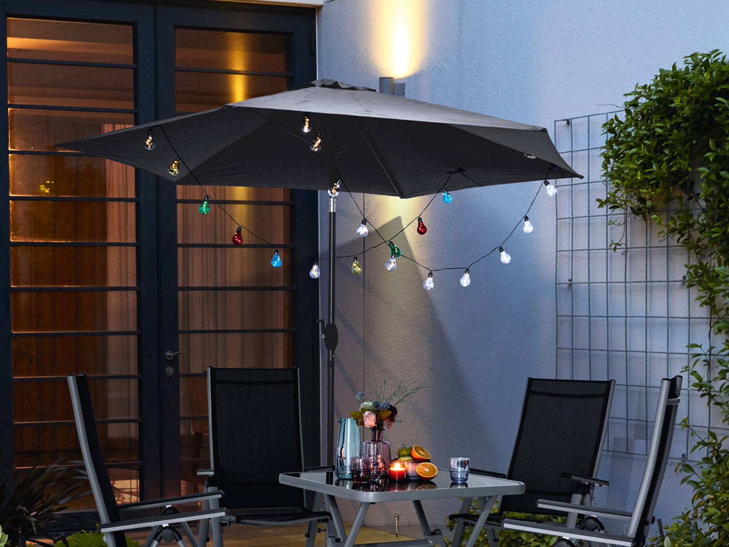 Catena luminosa ad energia solare Melinera, prezzo 14.99 € 
- 10 lampadine in ...