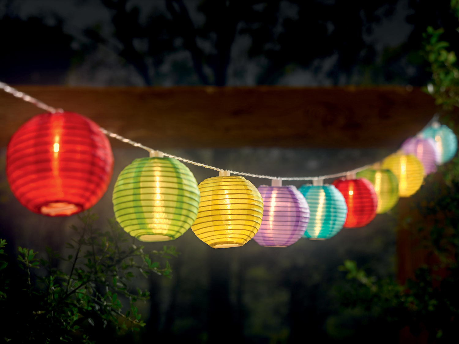 Catena luci decorative LED a energia solare Melinera, prezzo 5.99 €
- 10 LED
- ...