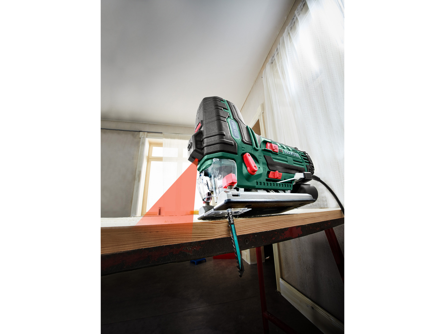 Seghetto a pendolo Parkside, prezzo 29.99 €
- Corsa a pendolo regolabile su ...