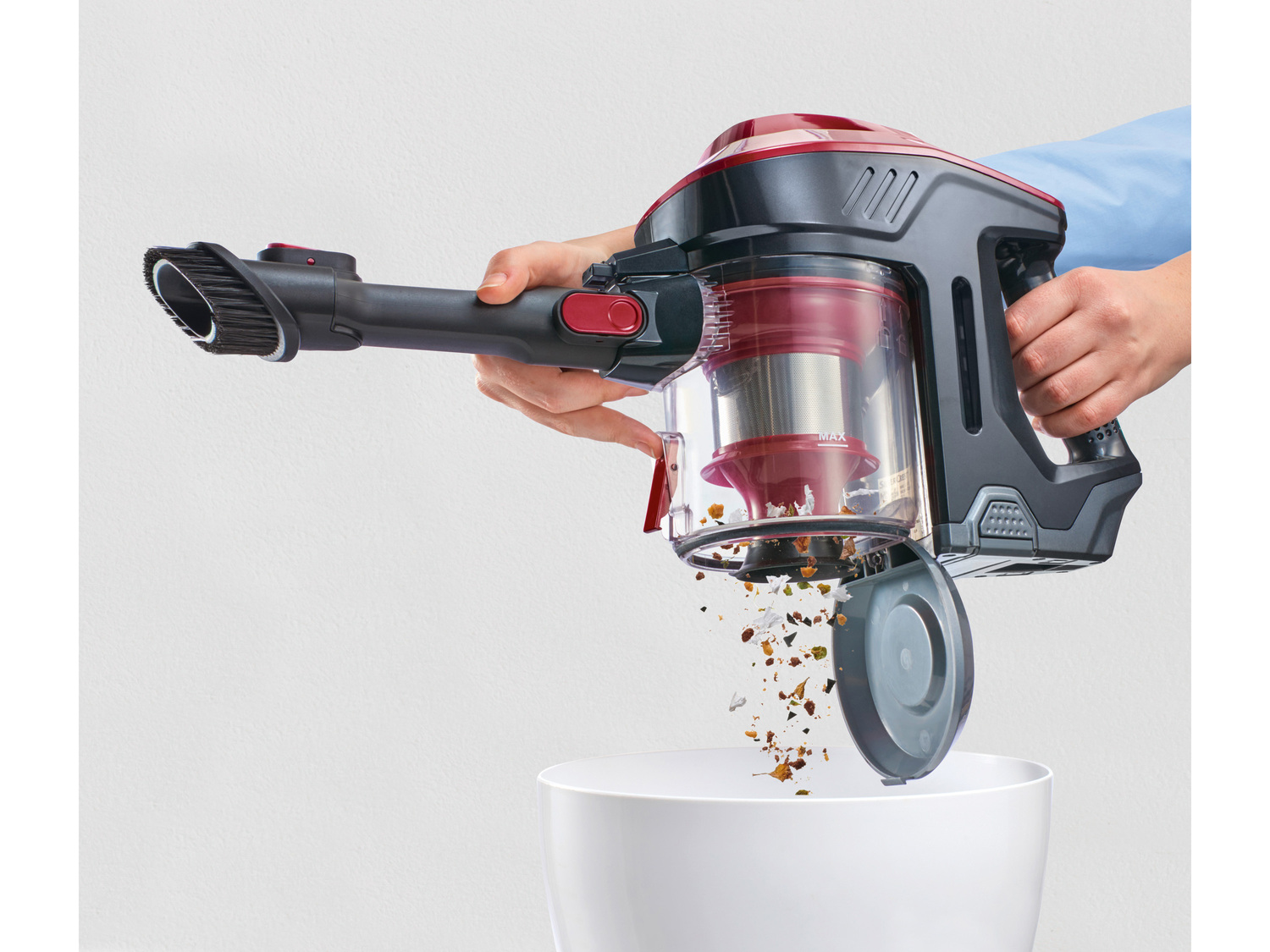 Aspirapolvere ricaricabile 2 in 1 Silvercrest, prezzo 69.00 €
- Tecnologia Cyclone ...