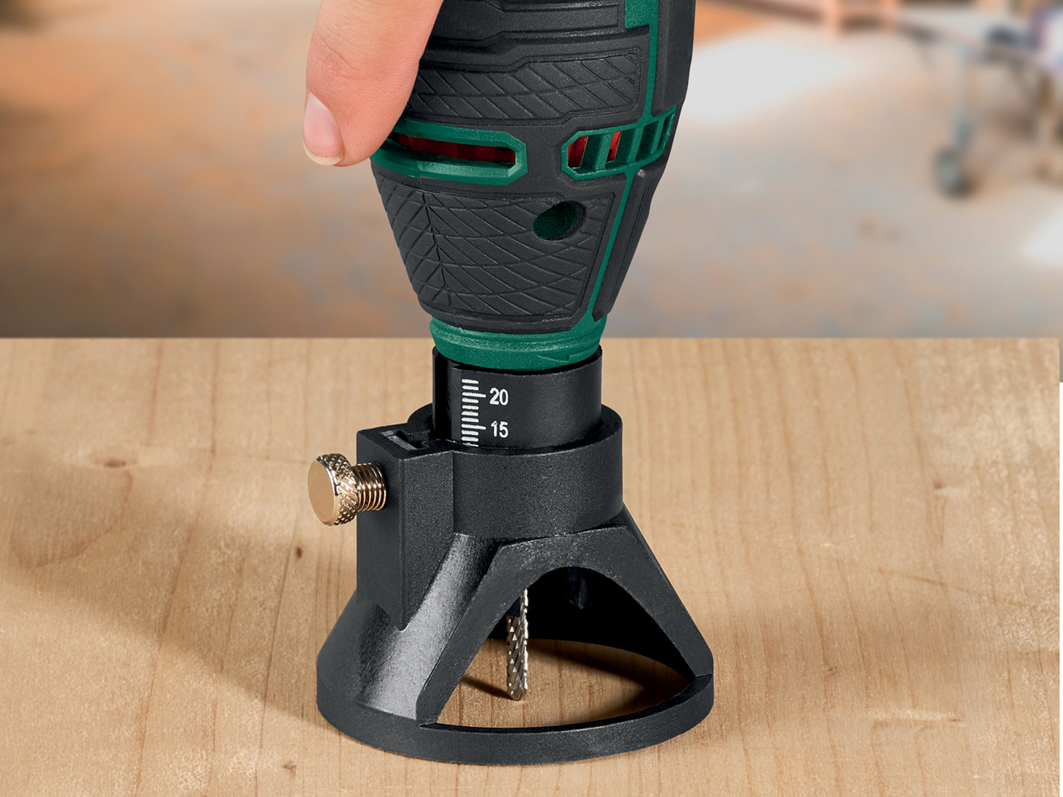 Levigatrice a penna multifunzione Parkside PFBS 160 B2, prezzo 17.99 €
- Motore ...