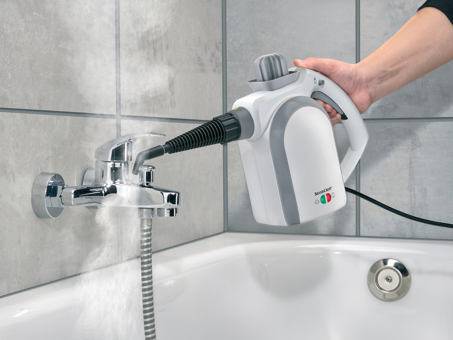 Lavasuperfici a vapore Silvercrest, prezzo 19.99 €
- Con ugello orientabile
- ...