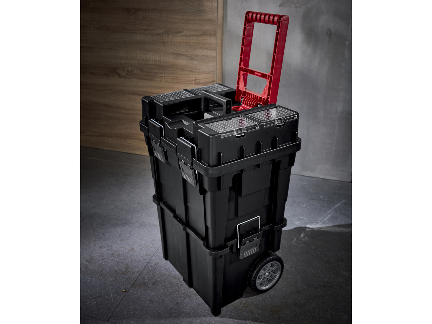 Trolley portautensili Parkside, prezzo 29.99 €
- Coperchio con scala ...