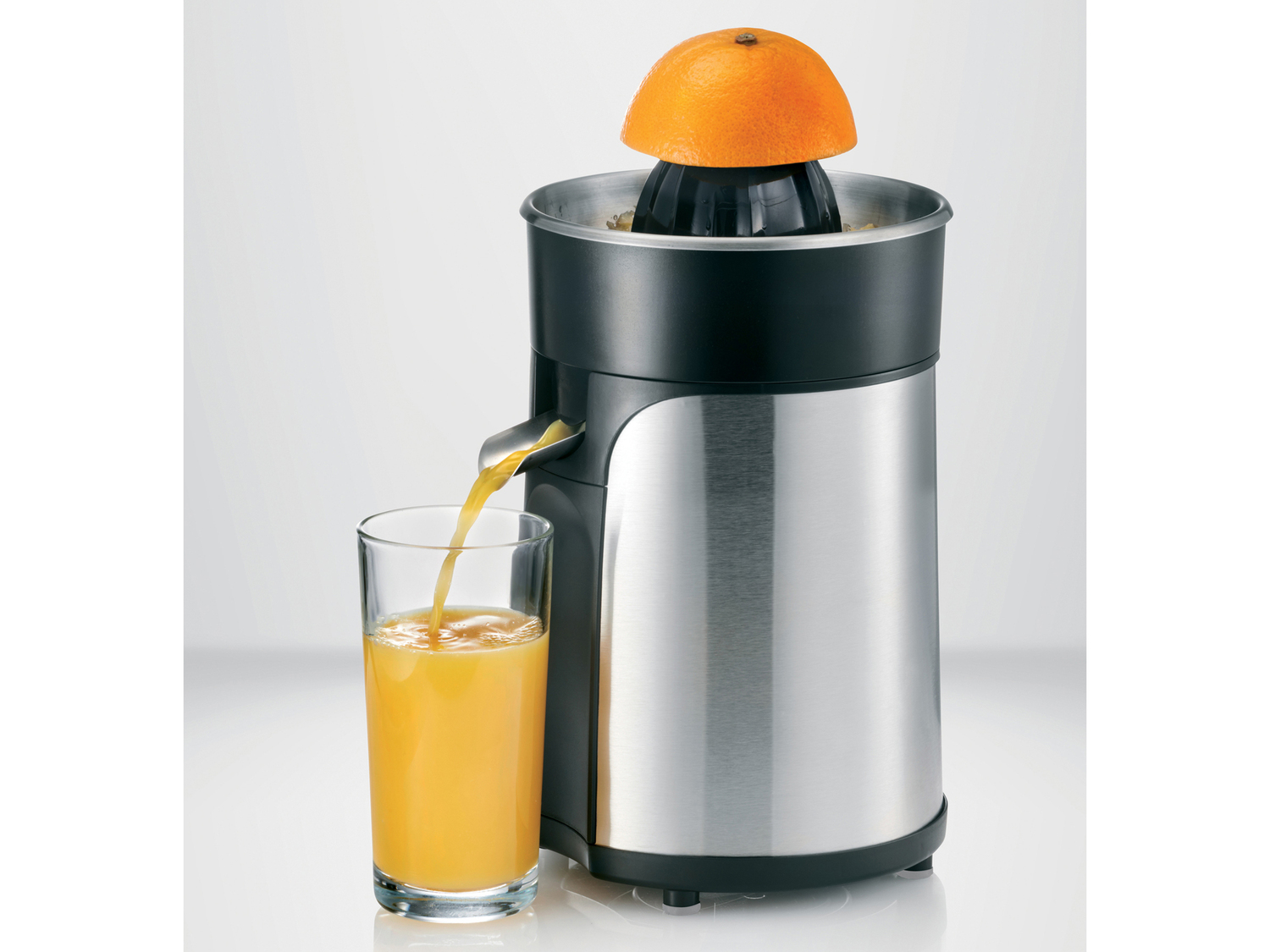 Spremiagrumi elettrico Silvercrest Kitchen Tools, prezzo 17.99 €
- Cono ...