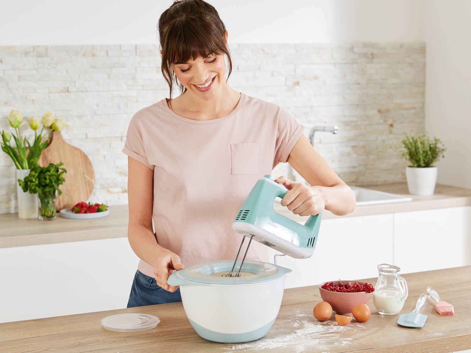 Sbattitore Silvercrest Kitchen Tools, prezzo 14.99 €
- 5 livelli di velocità ...
