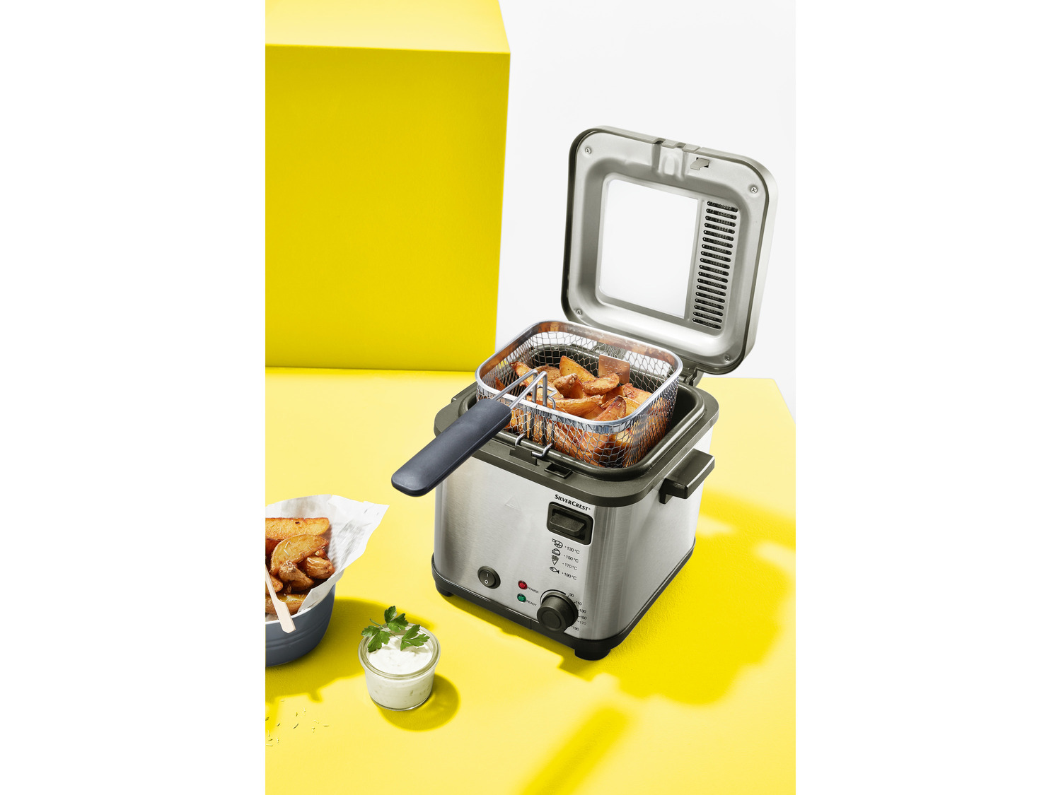 Mini friggitrice Silvercrest Kitchen Tools, prezzo 34.99 €
- Temperatura ...