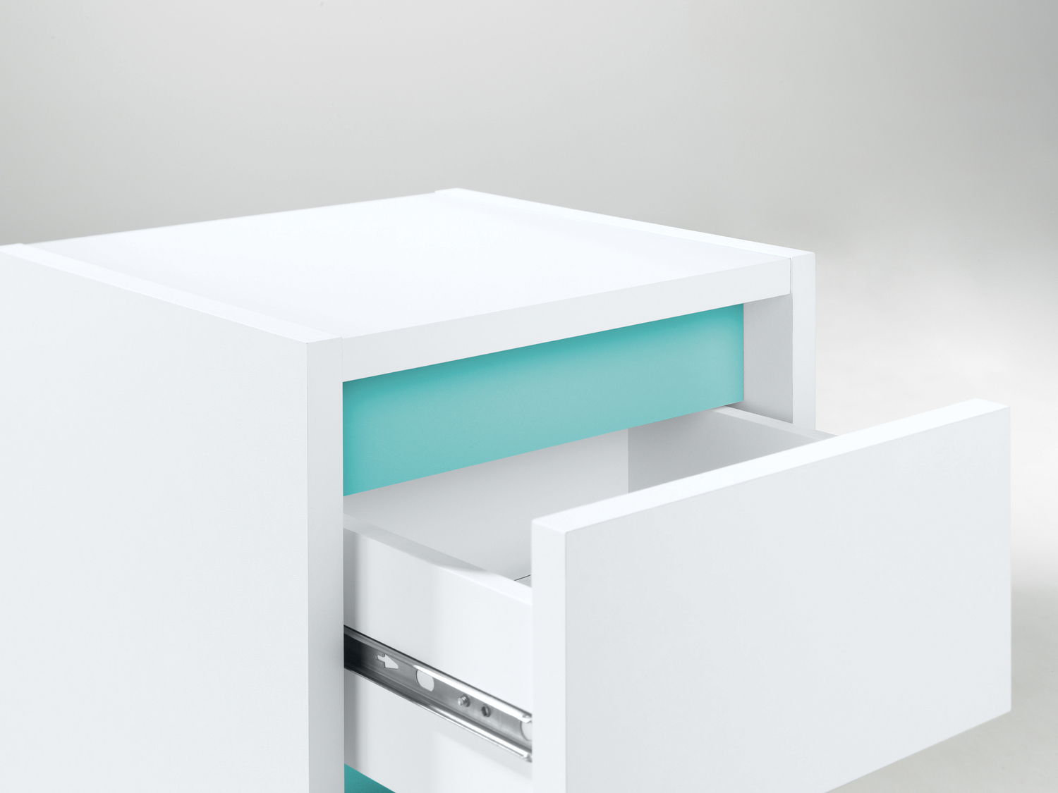 Mobiletto da bagno con cesto portabiancheria Livarno, prezzo 59.00 €
- ...